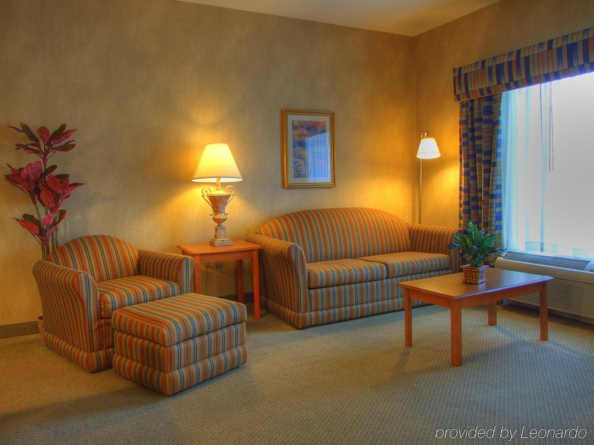 Hampton Inn Commerce/Novi Zimmer foto