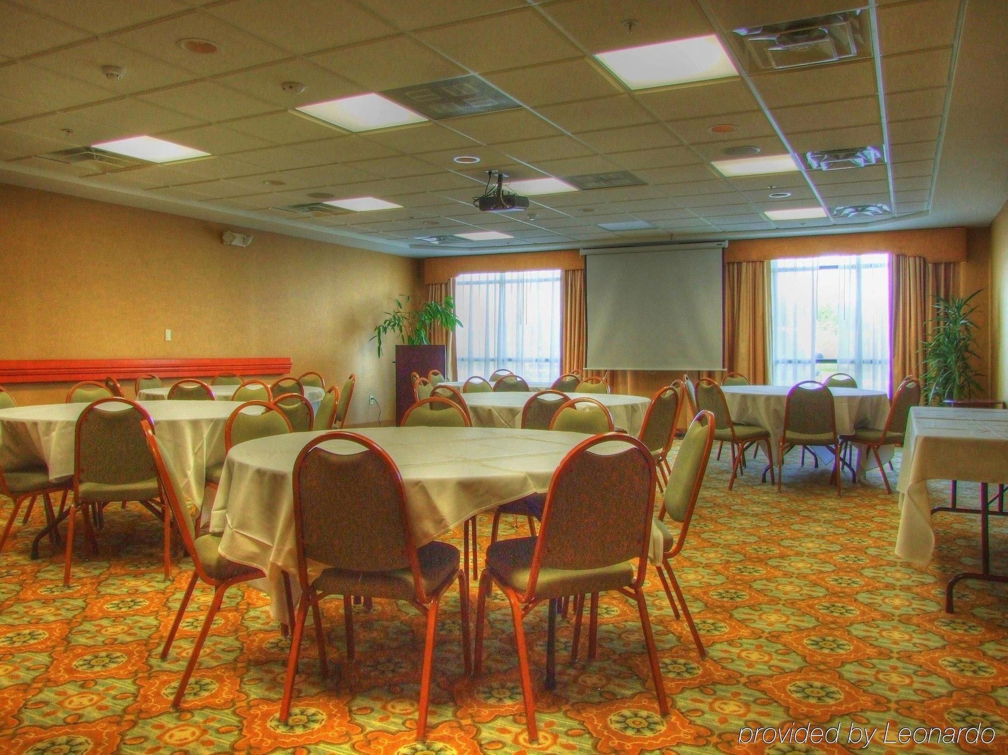 Hampton Inn Commerce/Novi Restaurant foto